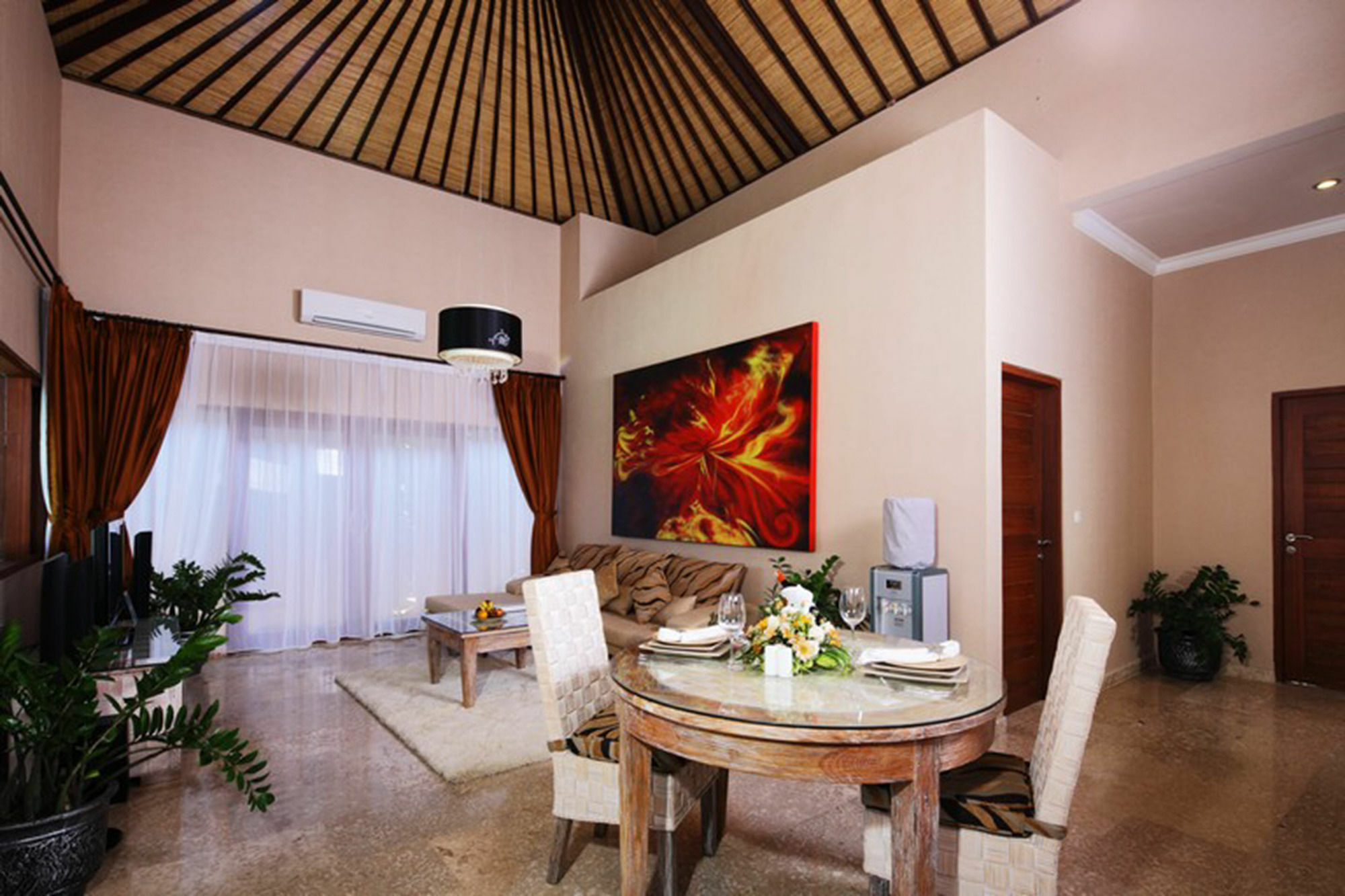 Nunamkhalu Private Villa And Spa 누사두아 외부 사진
