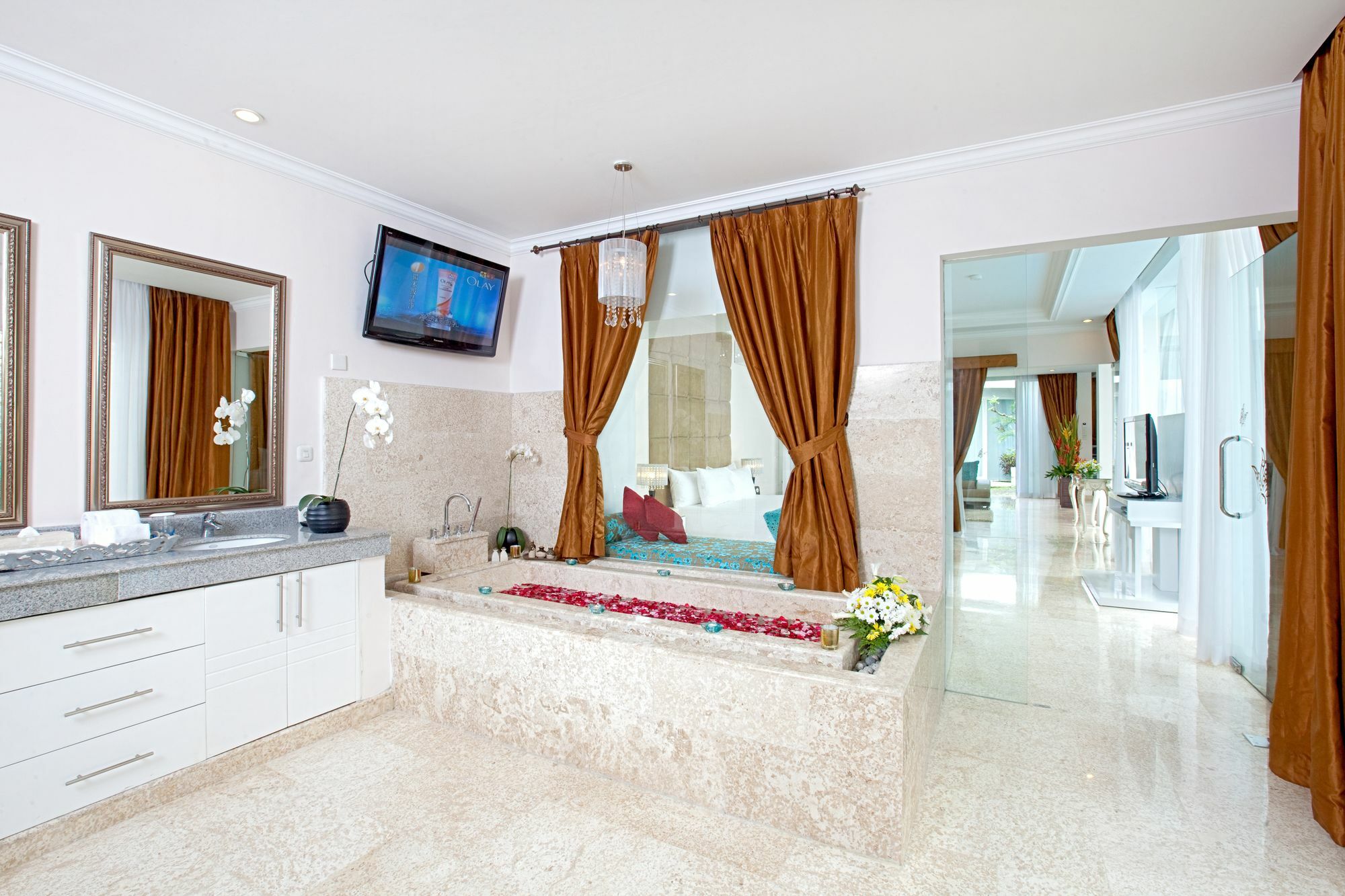 Nunamkhalu Private Villa And Spa 누사두아 외부 사진