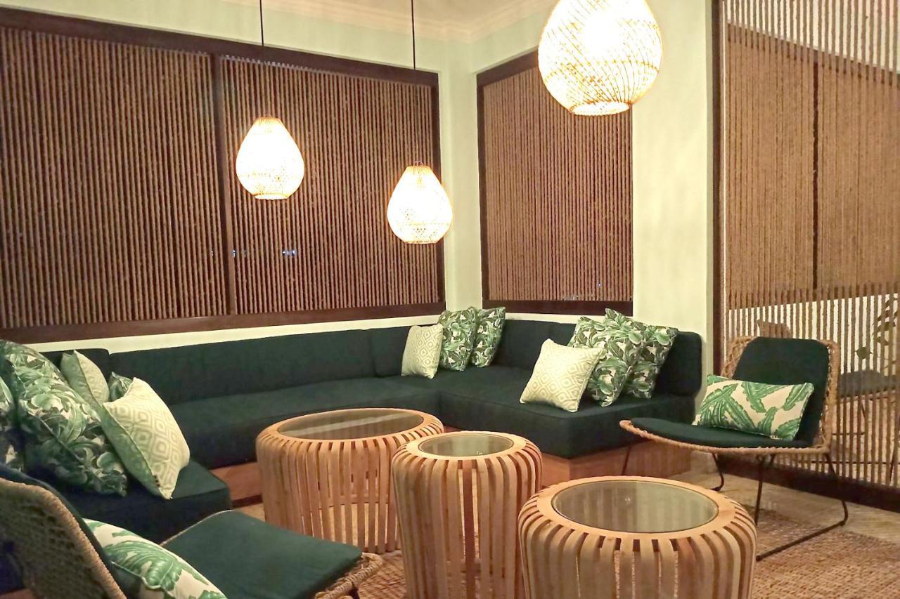 Nunamkhalu Private Villa And Spa 누사두아 외부 사진